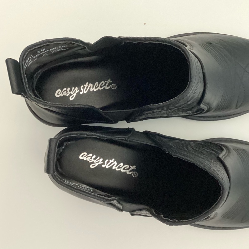 \Easy Street\ NWB Legend Ankle Boots - Picture 9 of 12